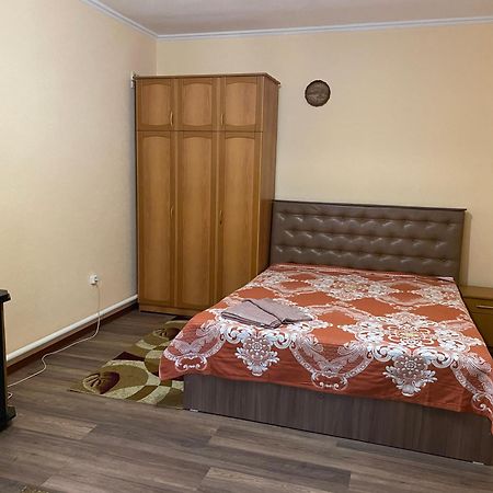Guest House Vip ออช ภายนอก รูปภาพ