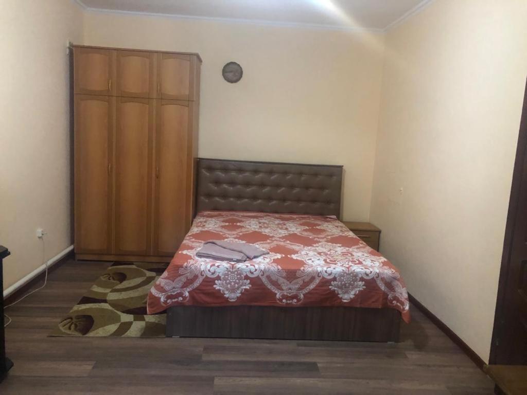 Guest House Vip ออช ภายนอก รูปภาพ