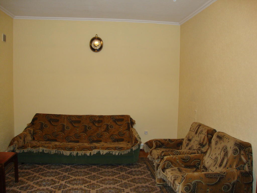 Guest House Vip ออช ภายนอก รูปภาพ